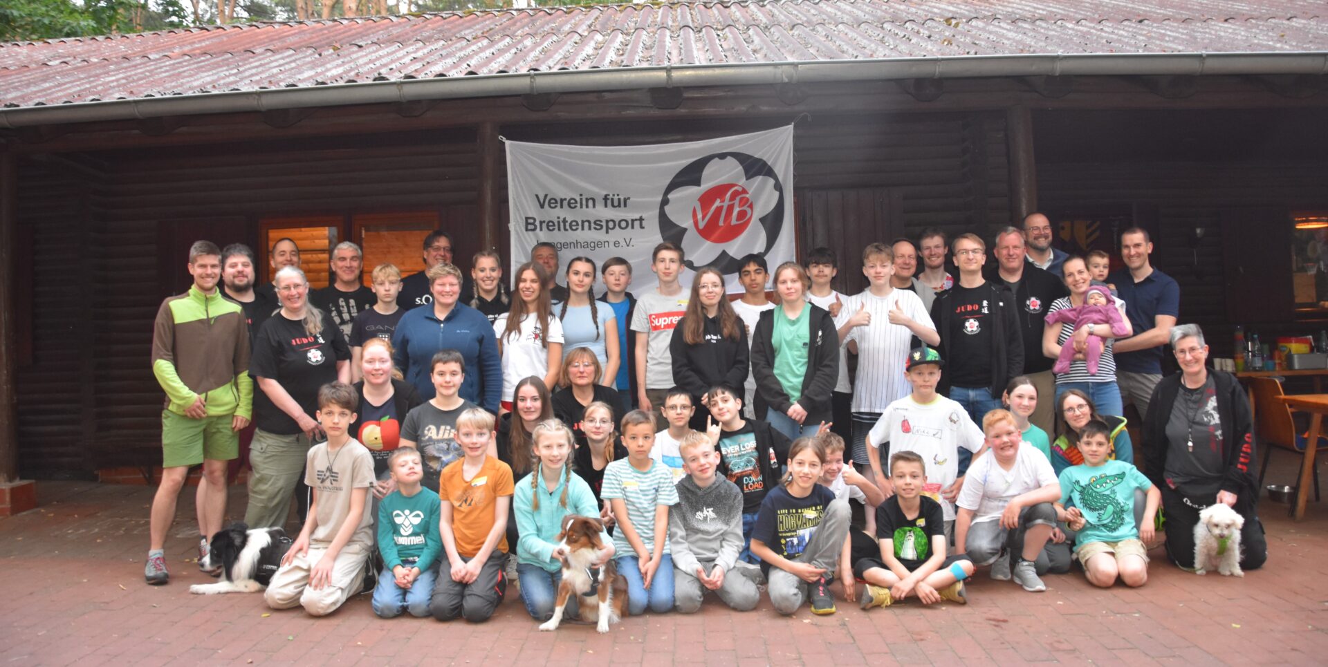 Das Gruppenbild der Teilnehmer