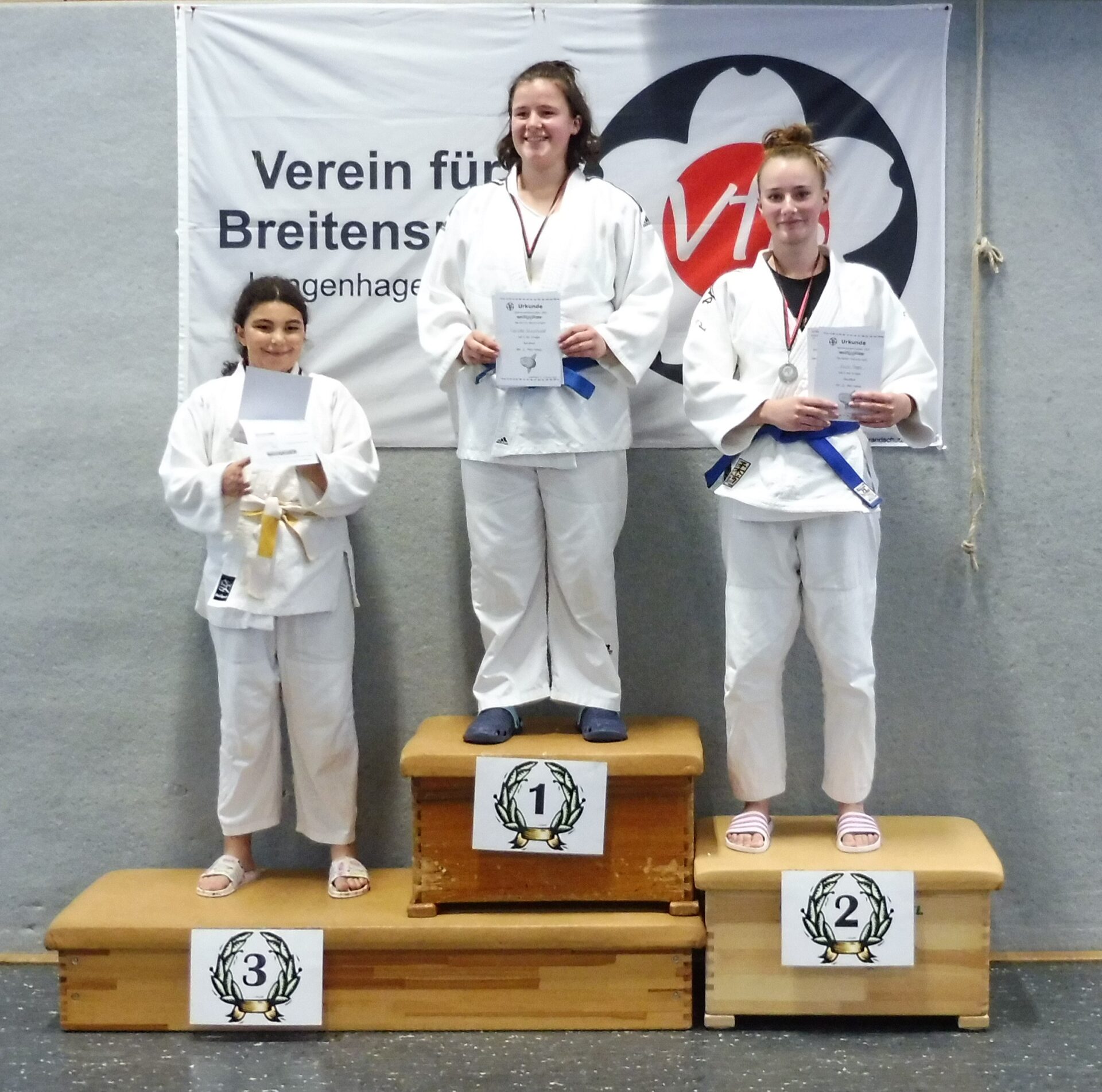 9 Shilan Charlotte Vivien