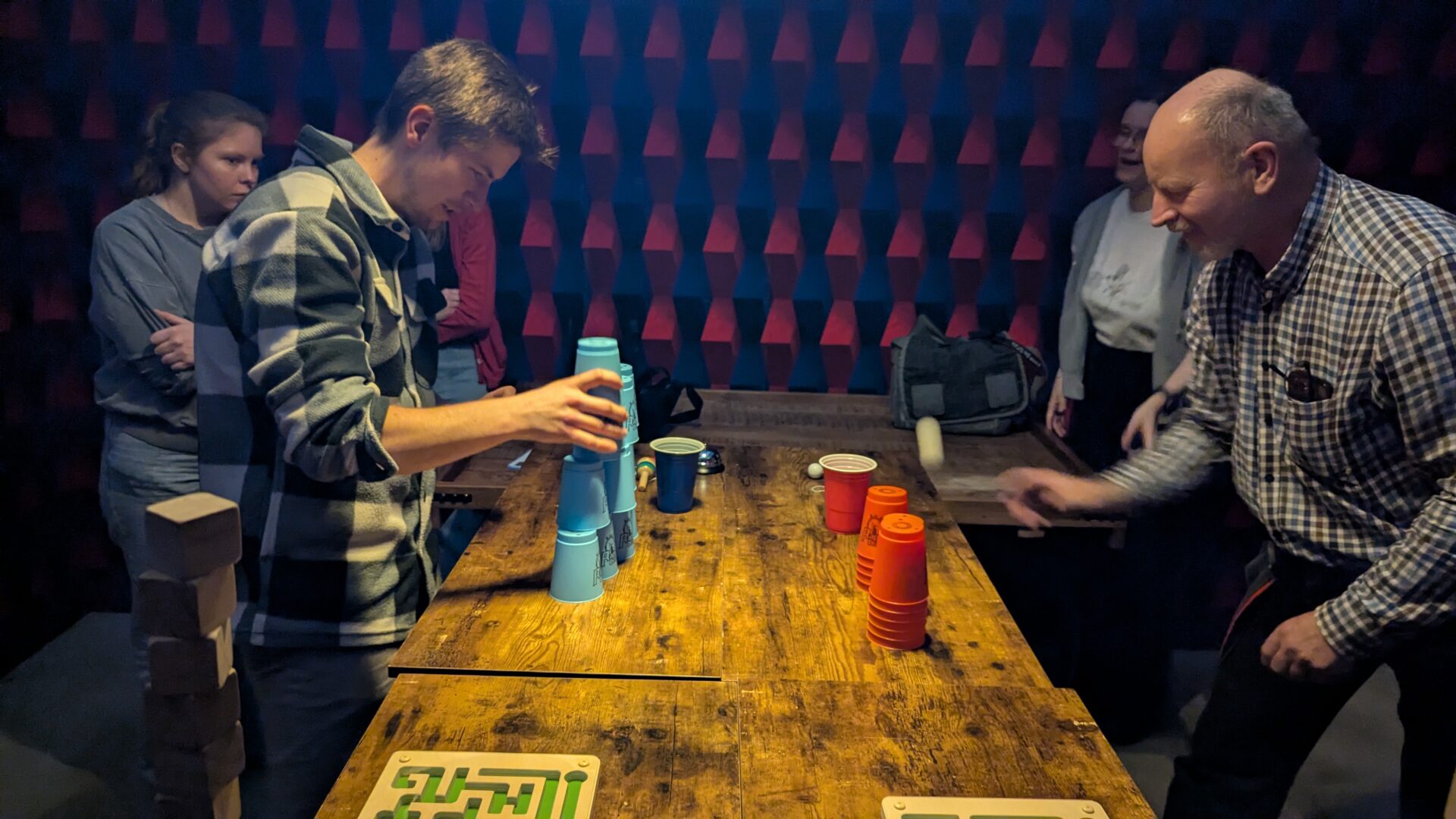 Vlnr: Lena Suslik, Marvin Fahlbusch, Claire Ferreira, Udo Möbus